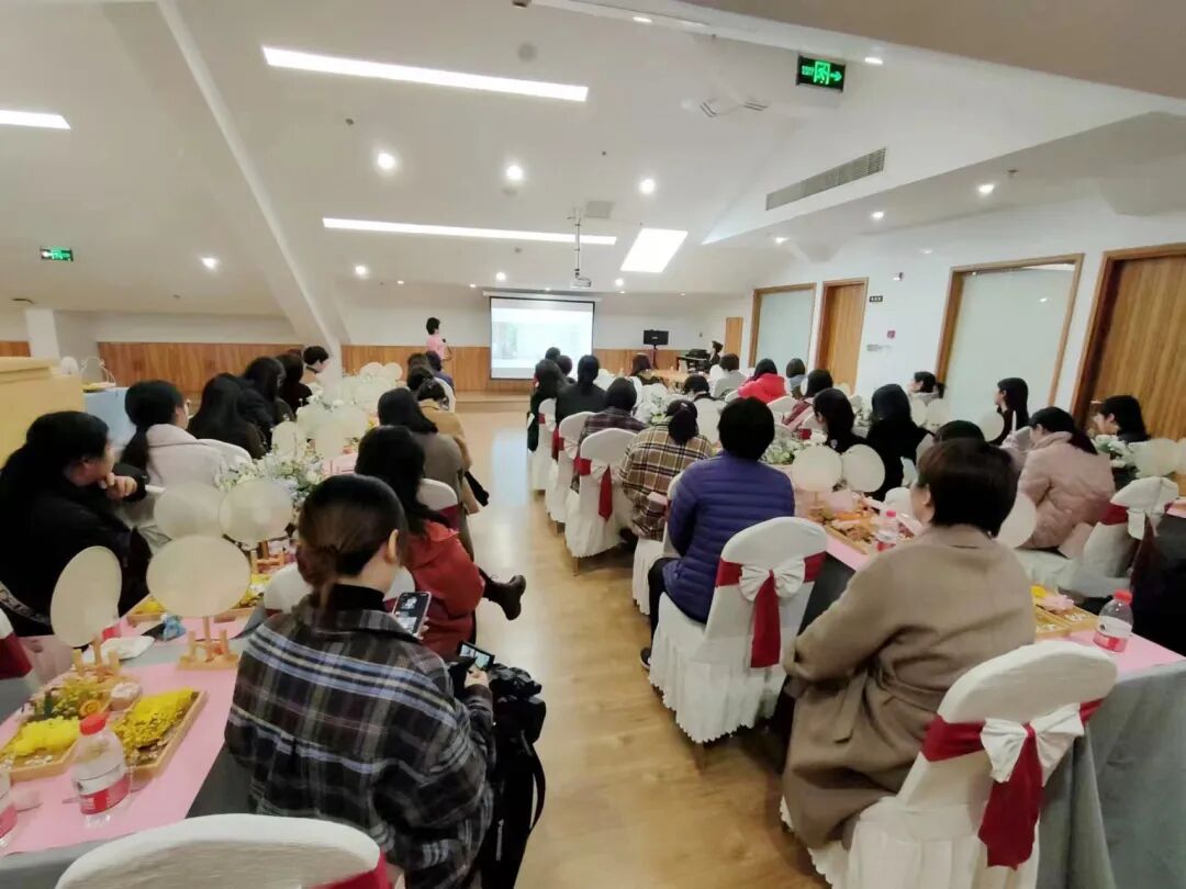 【葆蒂兰国际|叁悦谷雨资讯】叁悦谷雨牵手红曼薇妇联三八妇女节活动—心系女性赋能健康，手执国学共译芳华！