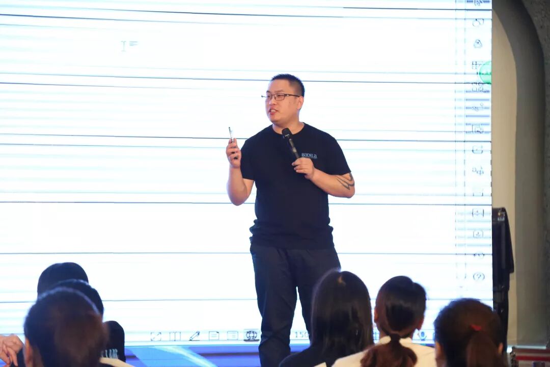 超越|葆蒂兰国际精英特训营第112期暨2019年度品牌文化盛典誓师大会圆满落幕！