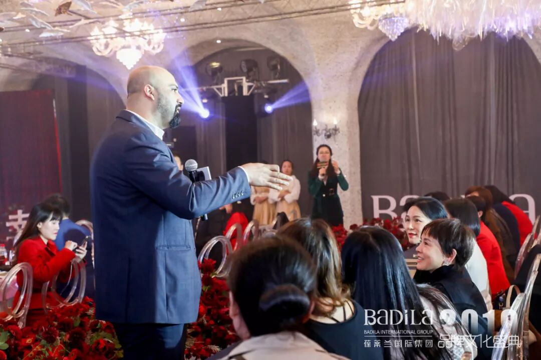 【精彩回顾】2019葆蒂兰国际品牌文化盛典--国际级医疗专家DR.USMAN伍兹曼课程分享