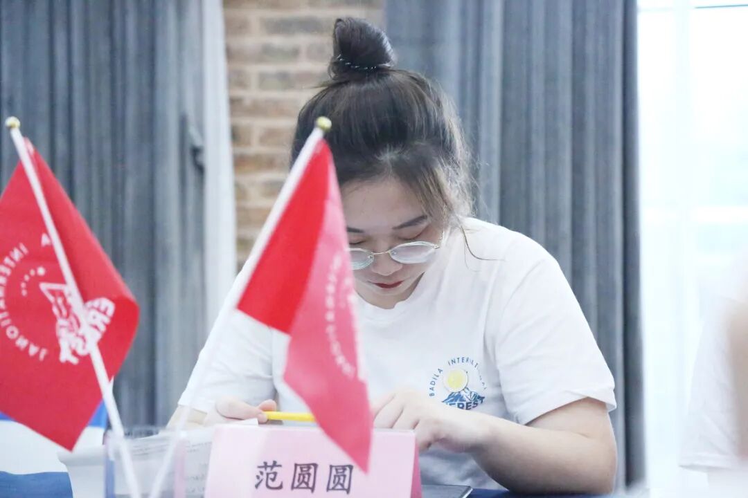 【人物志】范圆圆：选择热爱的事，你打得赢怪物，就收得到礼物