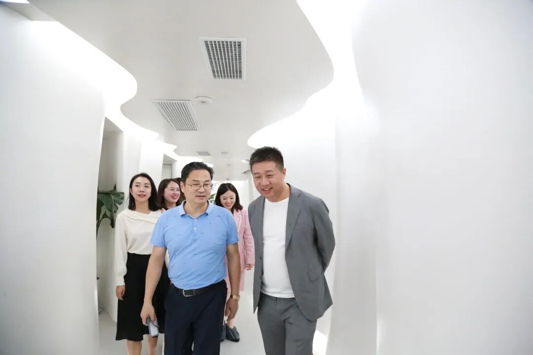 【BADILA健康时尚TV】走进张家港皇嘉美业集团：美业一家亲，乘势而上，砥砺前行！