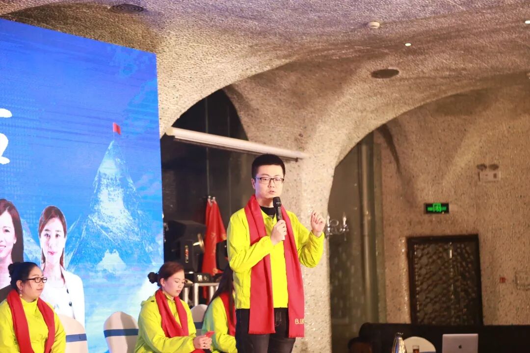 【珠峰对话】聚焦美业七大热点话题，渊谋远略、共话未来！