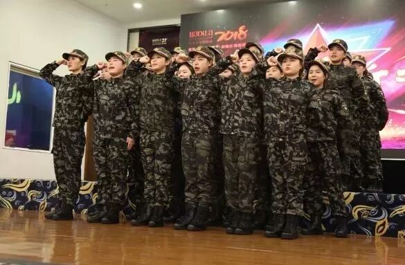 【人物志】万仁宾：每一次破茧成蝶的突破，只为起舞绽放的美丽！