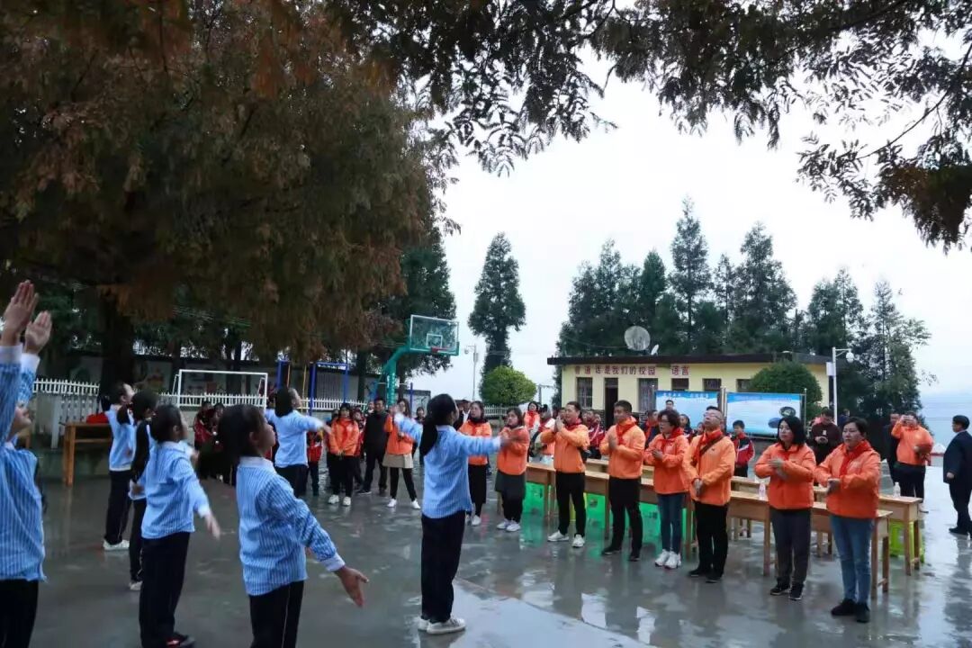 爱循环 付出爱 回馈爱|葆蒂兰国际“幸福丝带•爱的践行”走进遵义！