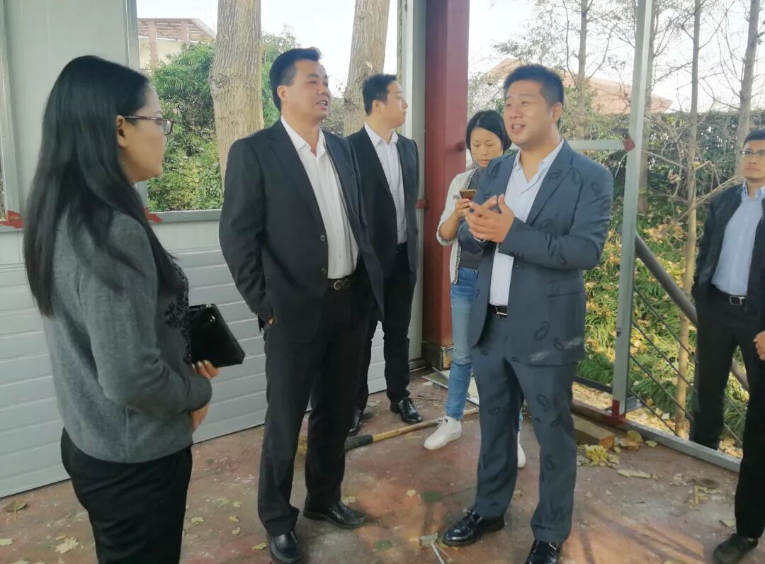 热烈欢迎南太湖新区党工委副书记、常务副主任徐建兵一行莅临美地港•中国南太湖生命谷进行调研指导！