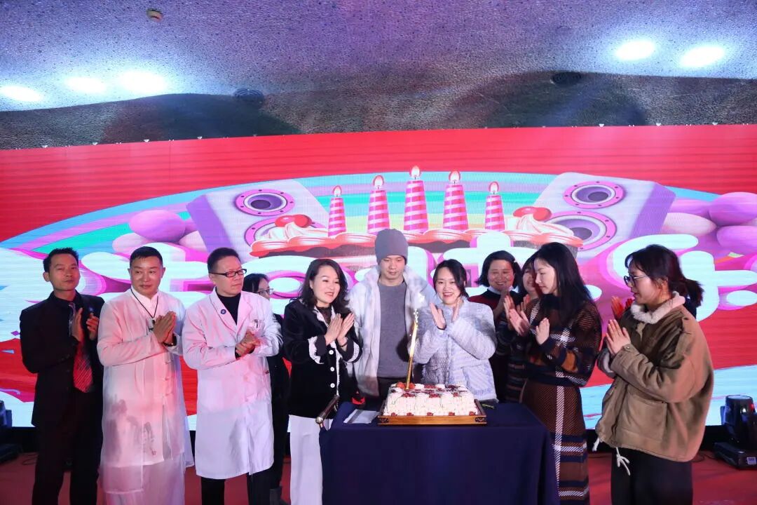【一起向未来】葆蒂兰国际集团“2022新周期 新价值 新主张 ”元宵晚会圆满落幕！