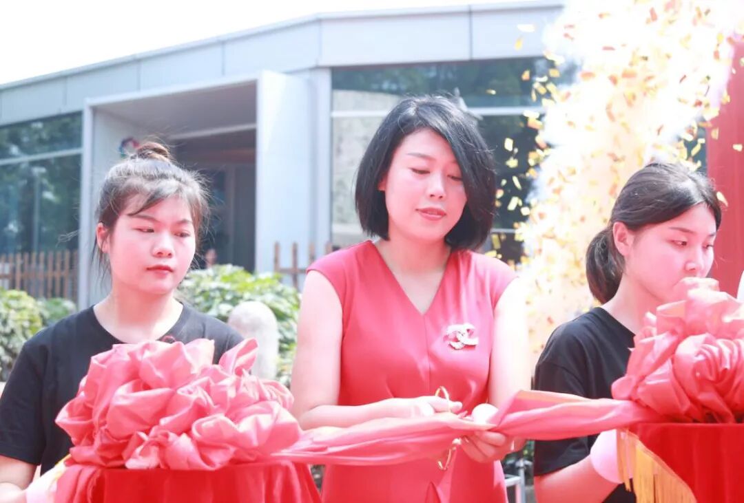 热烈祝贺美地港·中国南太湖生命谷欧洲精准生命管理中心落成典礼圆满成功！