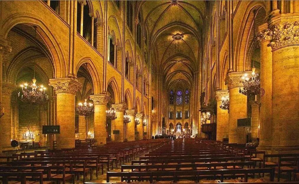 明之殇！巴黎圣母院突发大火，有些风景，一错过就成了永远！