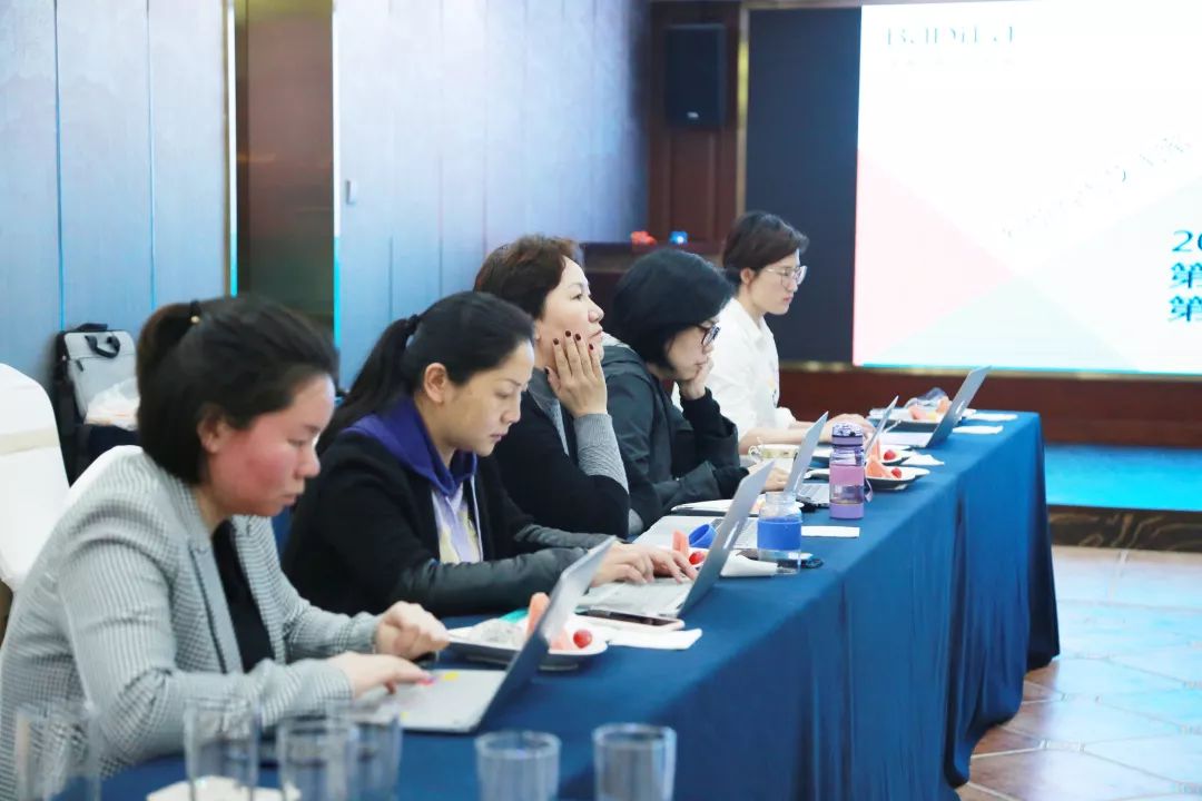 勤复盘 聚能效|葆蒂兰国际新女性2019年第一季度经营管理会召开！