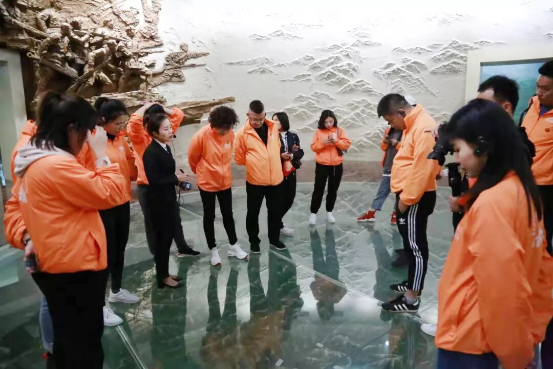 红色之旅|葆蒂兰国际珠峰空间站走进转折之城—遵义