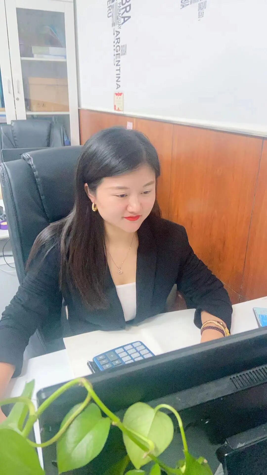 【人物志】许丹：你若闪耀，一切自会迎光而来！