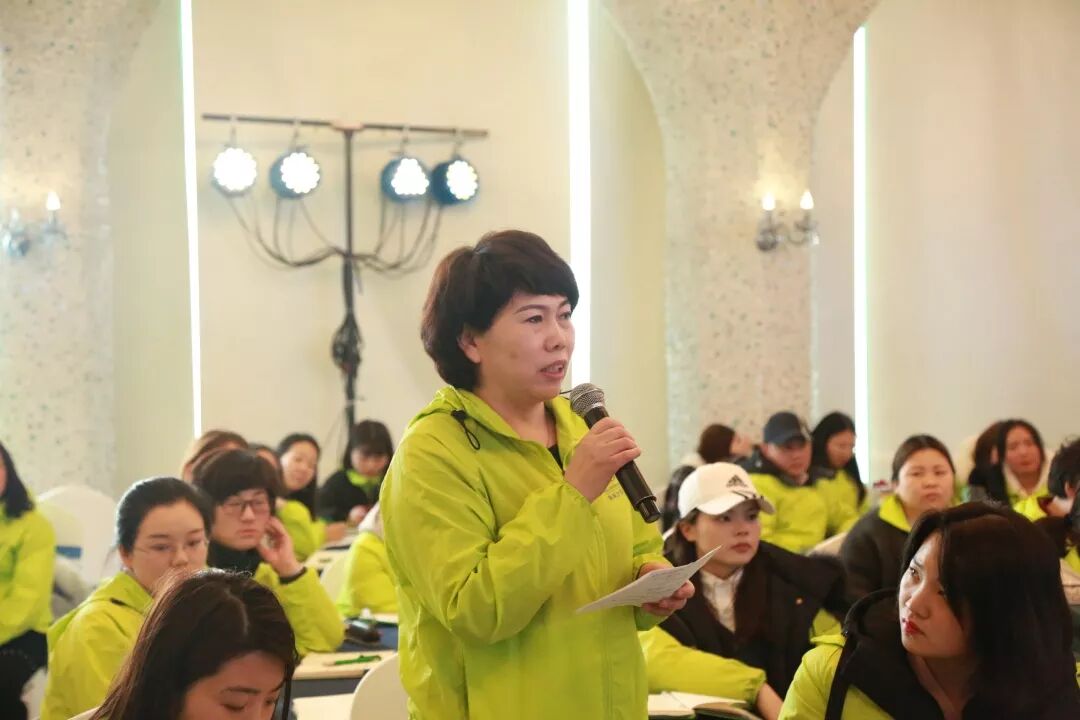 【职业化三阶修炼】赢在系统-葆蒂兰国际第111期精英特训营特邀全息教育空间创业导师陈小辉现场授课！