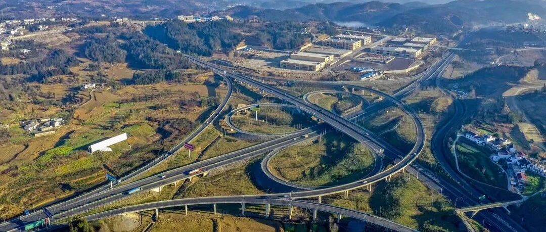 特朗普确诊第三天！中国公布一个消息，世界难以置信！所有中国人都该看看……