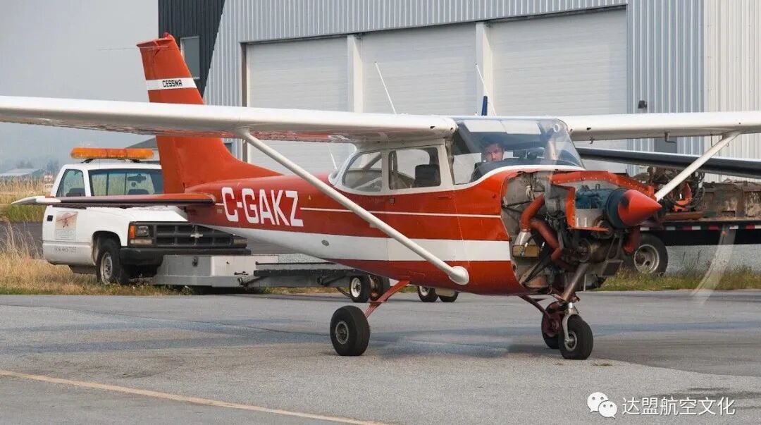 【航空科普】Cessna 172 塞斯纳172-4285 