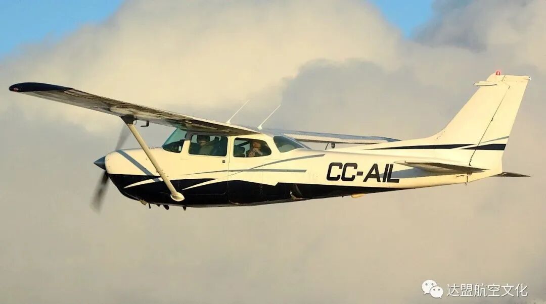 【航空科普】Cessna 172 塞斯纳172-6936 