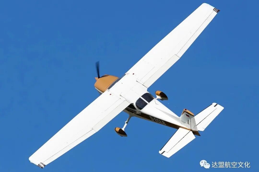【航空科普】Cessna 172 塞斯纳172-8900 