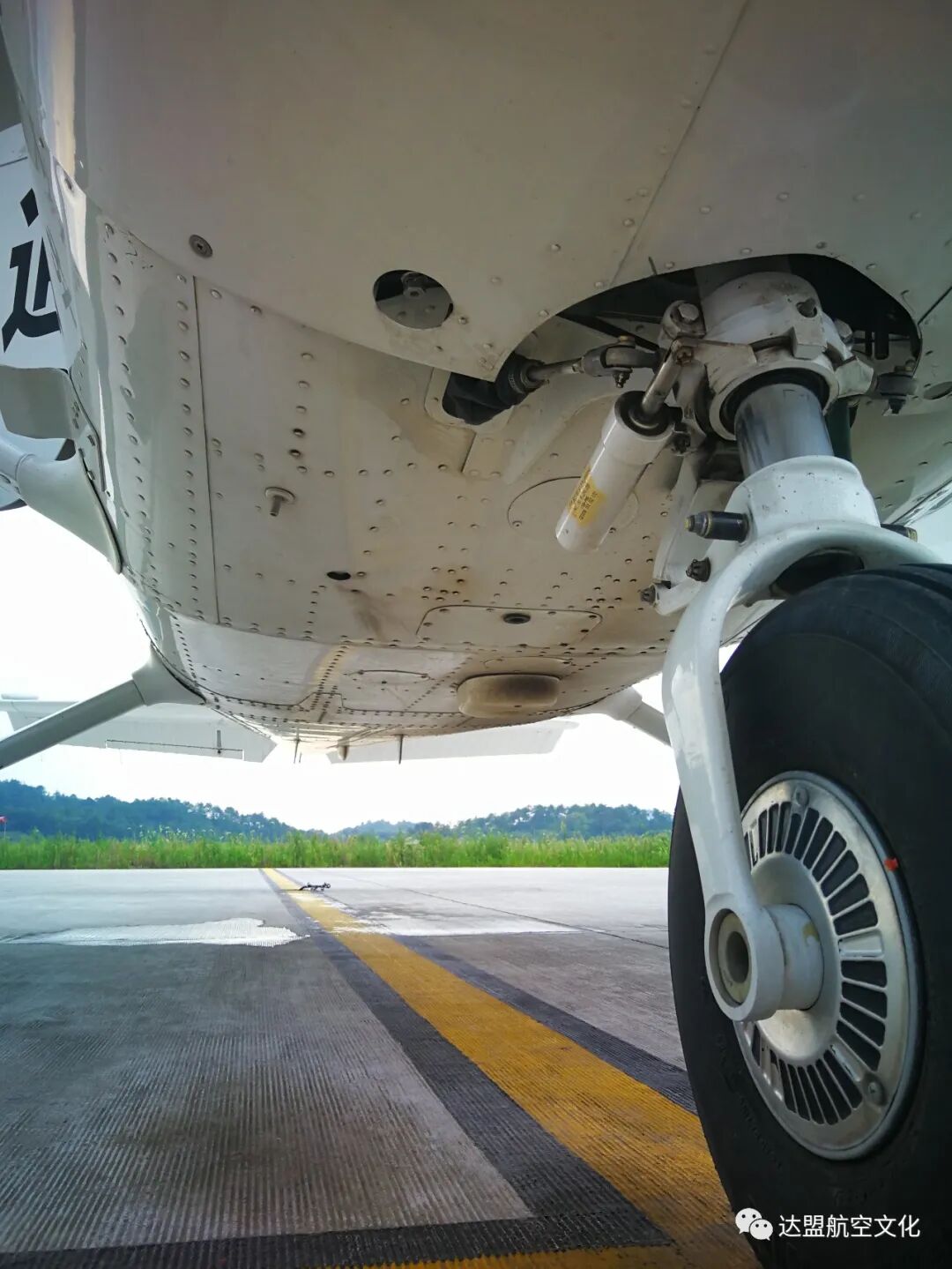 【航空科普】Cessna 172 塞斯纳172-2401 