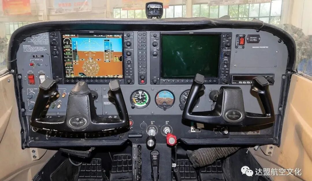 【航空科普】Cessna 172 塞斯纳172-6180 