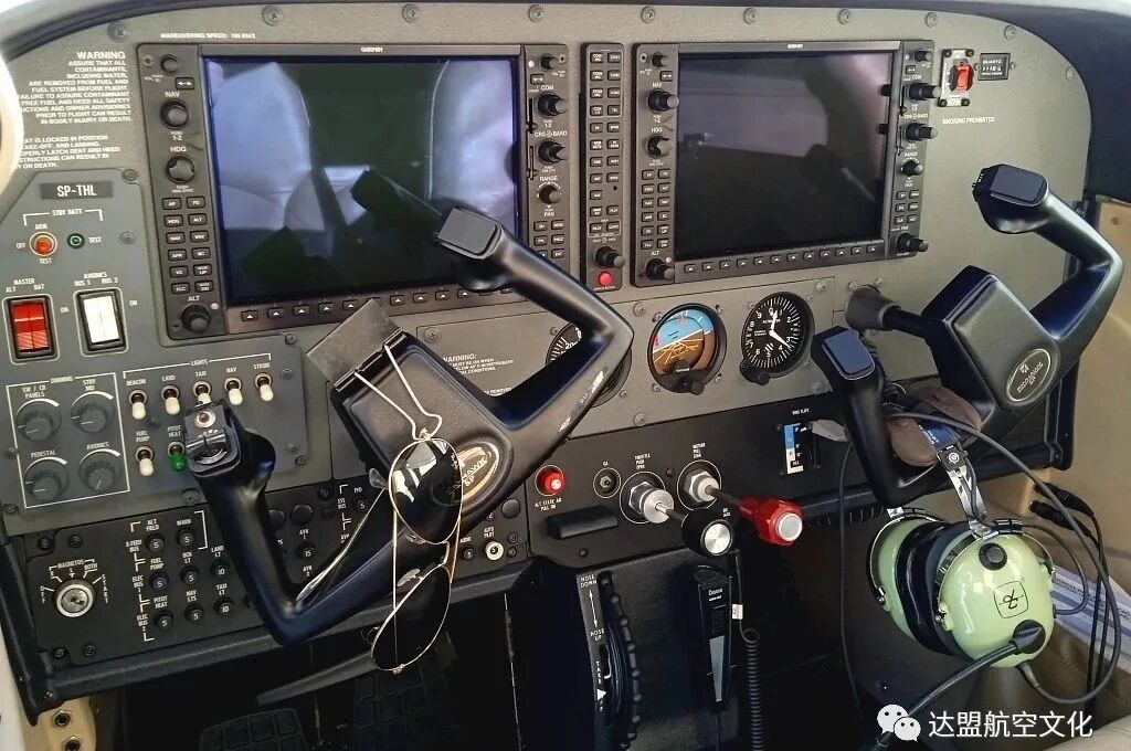 【航空科普】Cessna 172 塞斯纳172-9975 