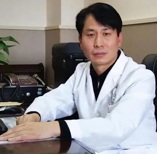 广东分社记者徐弘毅自1994年从事重症医学专业至今,邢锐始终站在救治