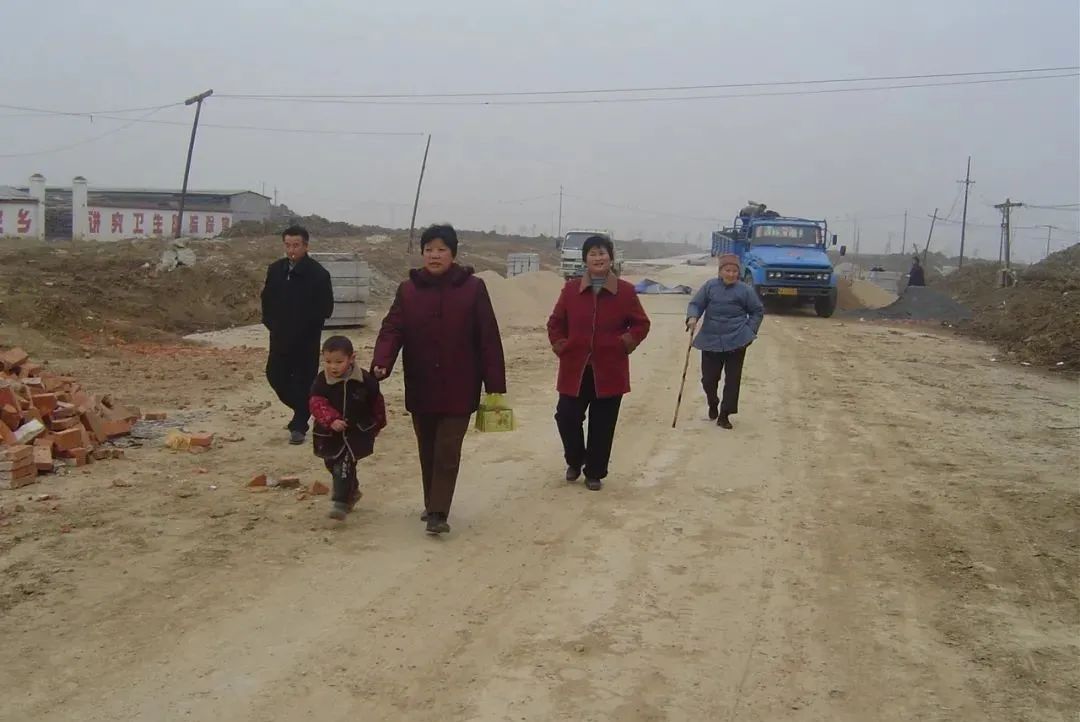 妈妈对帮动启动爱心汉阴县城关镇结凤台扶活社区