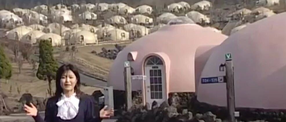 日本人又开脑洞，竟用泡沫盖房子！3个人7天就建好