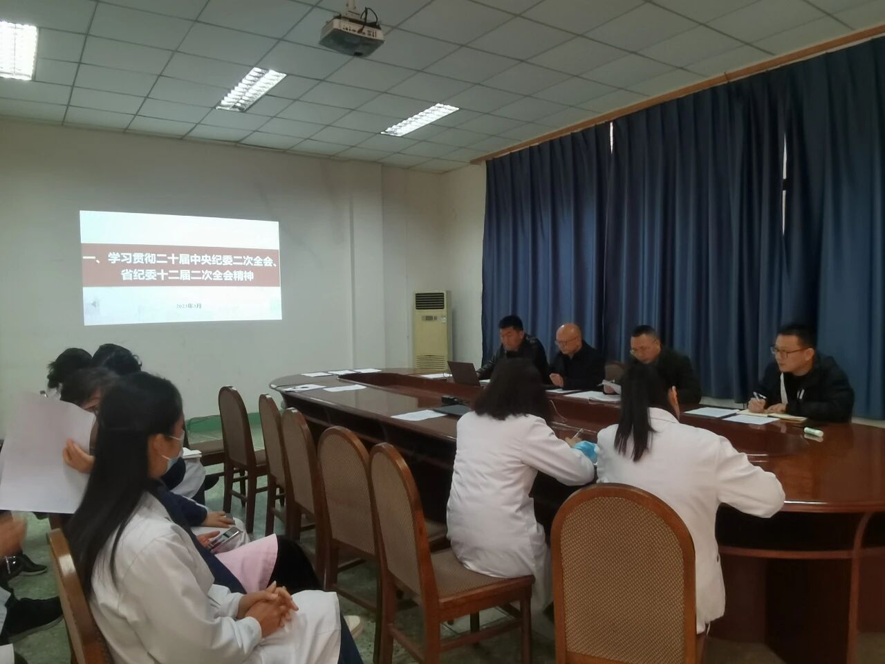 成都中医药大学第三附属医院 召开2023年党建暨党风廉政建设工作会(图2)