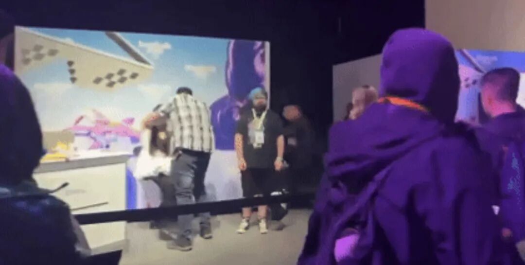 一场粉丝突袭，强吻知名女主播后，彻底撕开了Twitch安全体系的遮羞布！