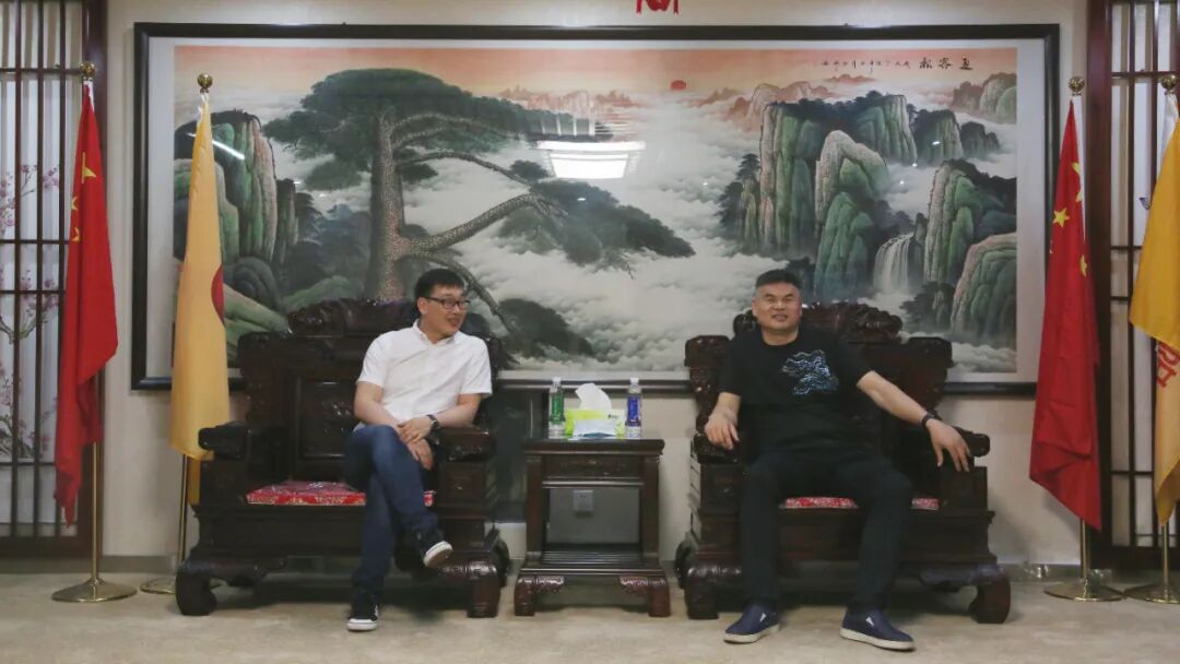 義烏市絲路新區管委會副主任盛華兵一行考察金田陽光投資集團