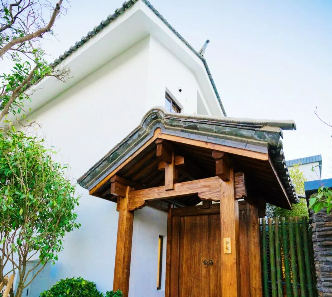 看得见风景的房间|最美小院 迎春绽放_大理大理市大理的小院子南区