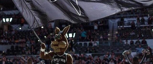 不进季后赛难道就是马刺的最低谷？也许，圣安东尼奥的苦日子才刚刚开始