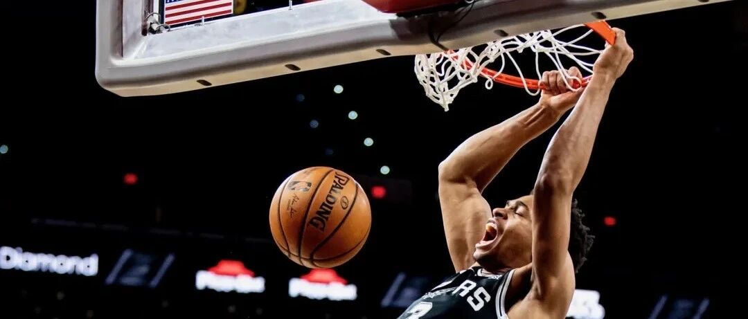 三分4中3！阿赞带领马刺汇入新潮流