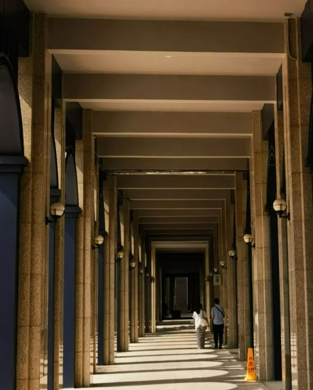 6eee2b4fdde5544bbc2e9c10f93eef2a.jpg