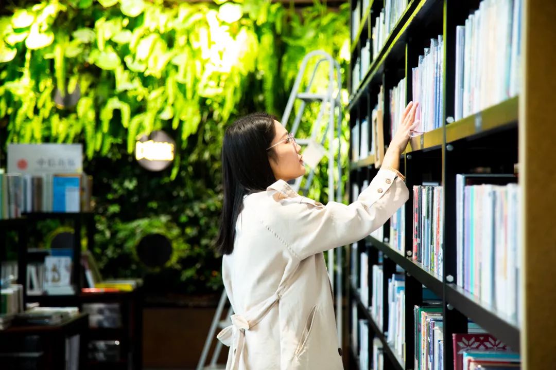 寻找独立书店，郑州这8家书店美到你扔掉手机！
