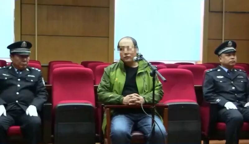 还有这样的老公?男子让怀孕的妻子无证驾驶|不料行车记录仪暴露了真相-怀孕期