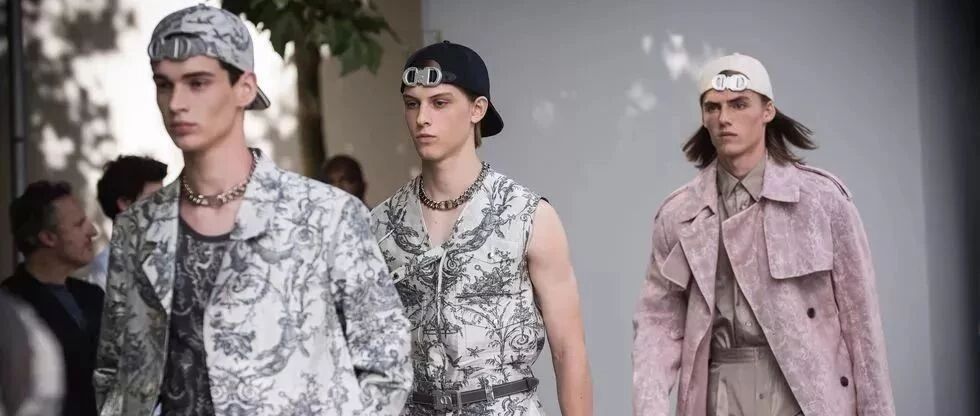 是时候来验收一下Dior Men的成绩了。