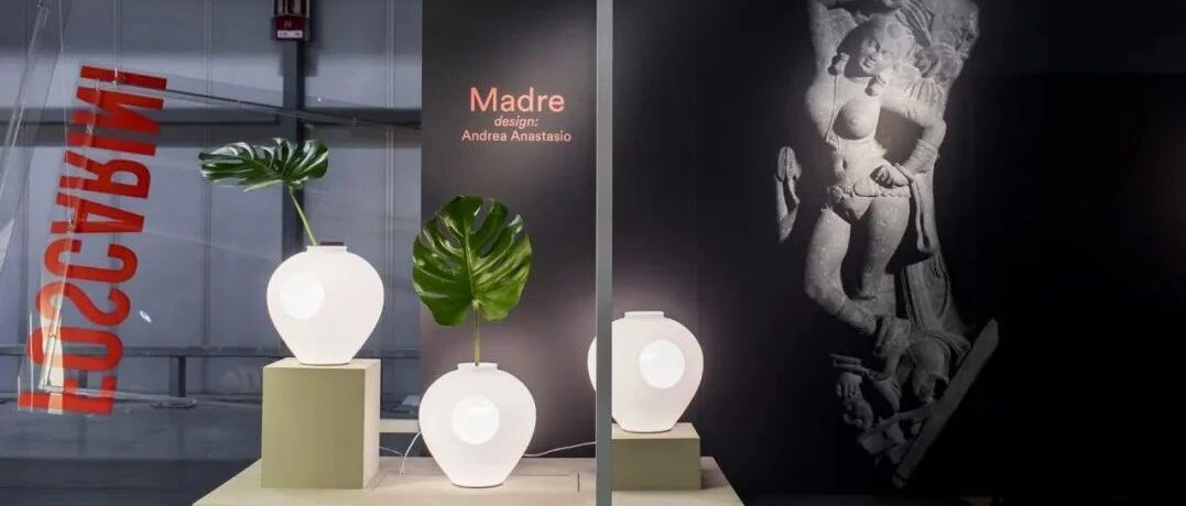 如果台灯可以发声，置物架竟然是台钢琴，这个家会长什么样？