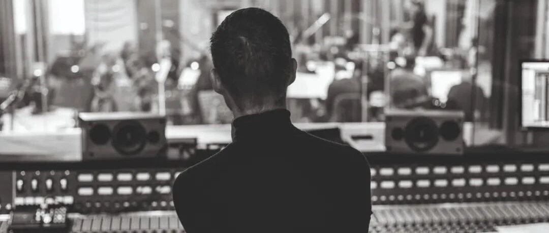 在长城脚下开睡觉趴的这位大神，终于来上海了。