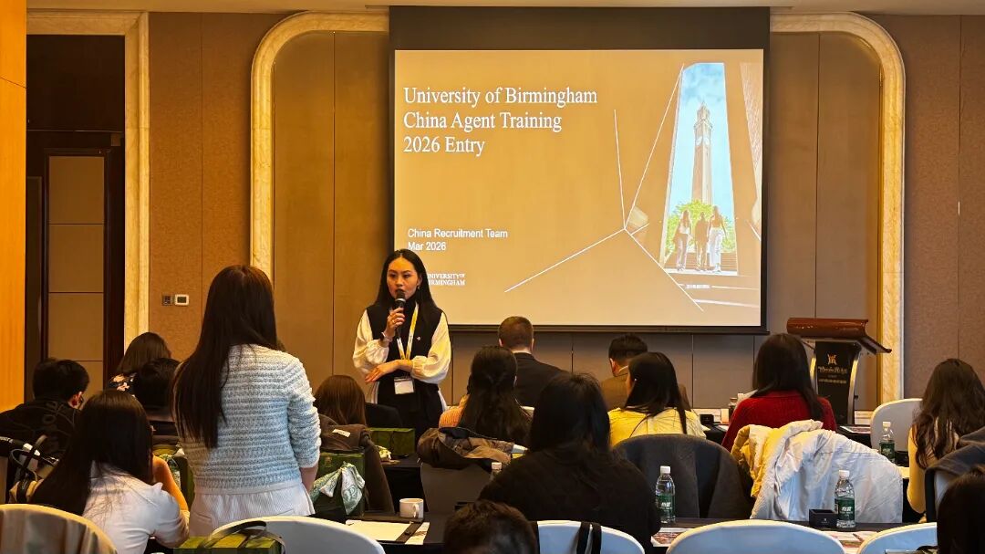 Jingwen Jiang国际发展系讲师3.jpg