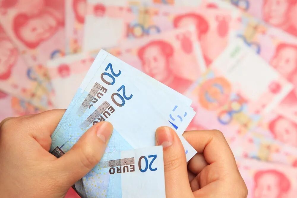 2000欧元是多少人民币_2000欧元换多少人民币_月薪2000欧元