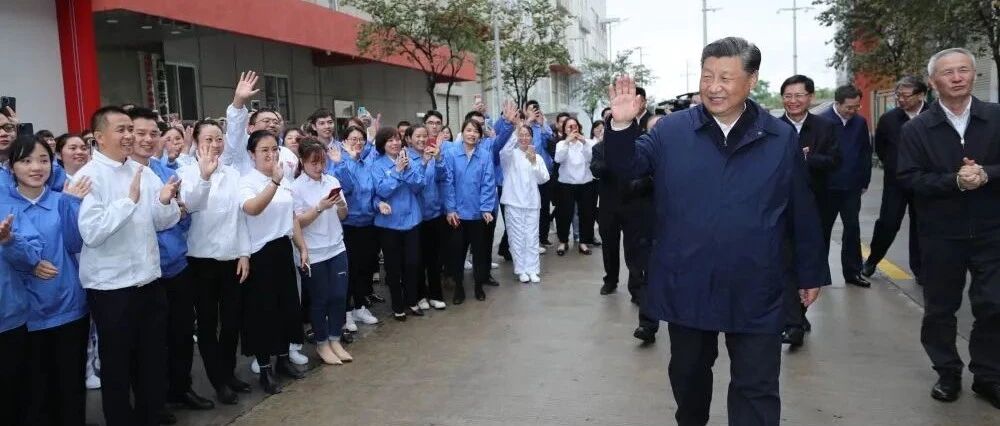 “螺蛳粉，小吃不‘小’！”