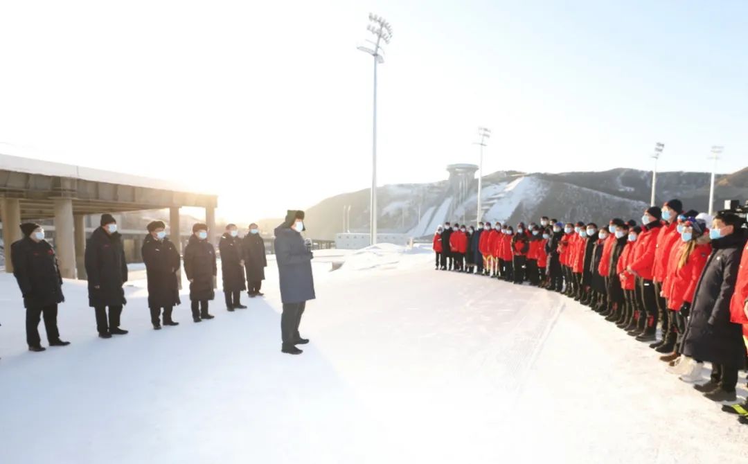 习近平:高铁是我国自主创新成功的一个范例-微信头条网 习近平:高铁是我国自主创新成功的一个范例