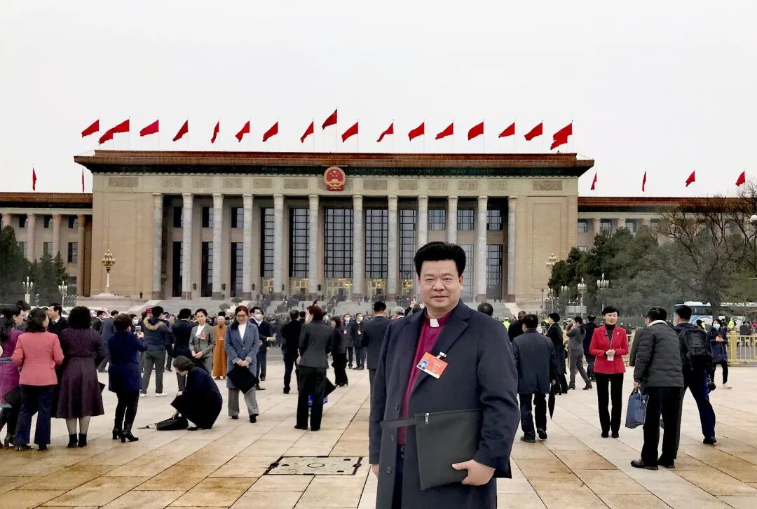 全国两会全国人大代表黄炳章建议在汕设立国家中医药文化传承中心和中