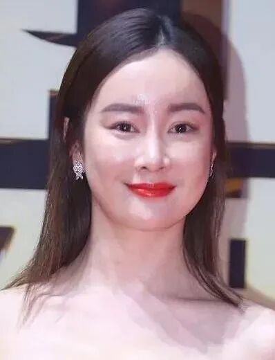 【明星】从16岁国民甜妹到“整容怪物”？她这妈生美貌算是毁了（组图） - 60