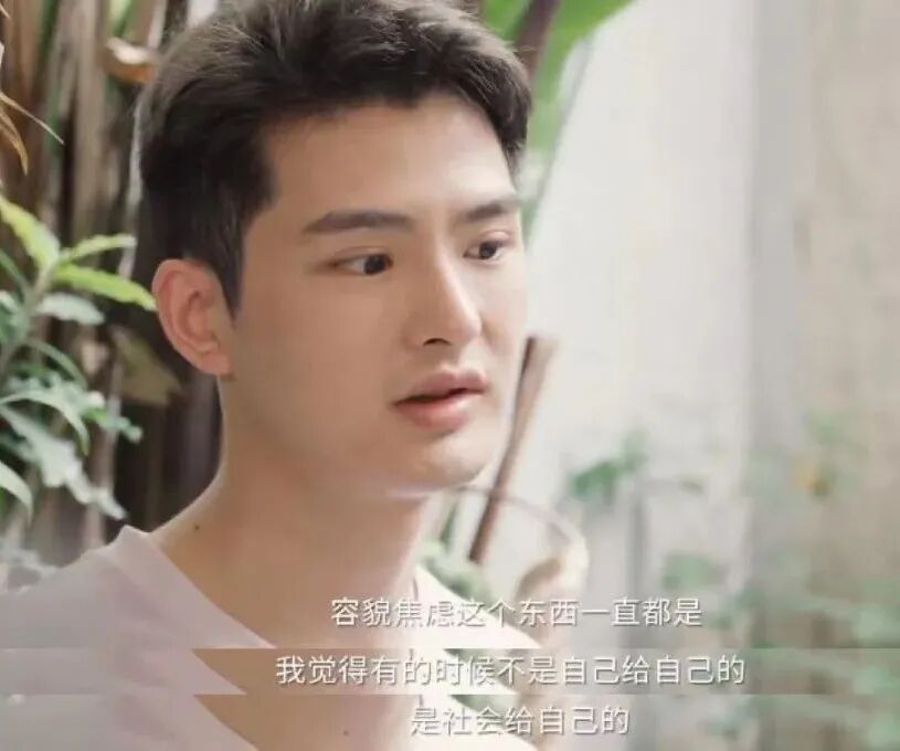 【明星】从16岁国民甜妹到“整容怪物”？她这妈生美貌算是毁了（组图） - 53