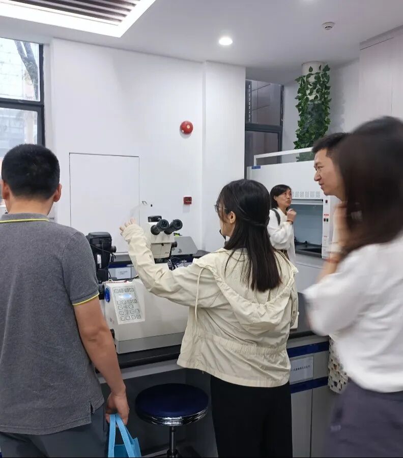 領(lǐng)拓聚焦 | 超薄切片機(jī)新品發(fā)布會(huì)暨電鏡前處理設(shè)備分享會(huì)
