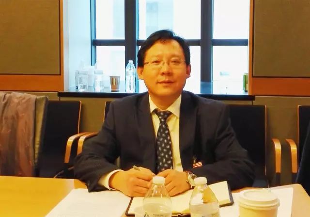 聽!大年三十,商務部部長高虎城給您發來一段拜年語音!