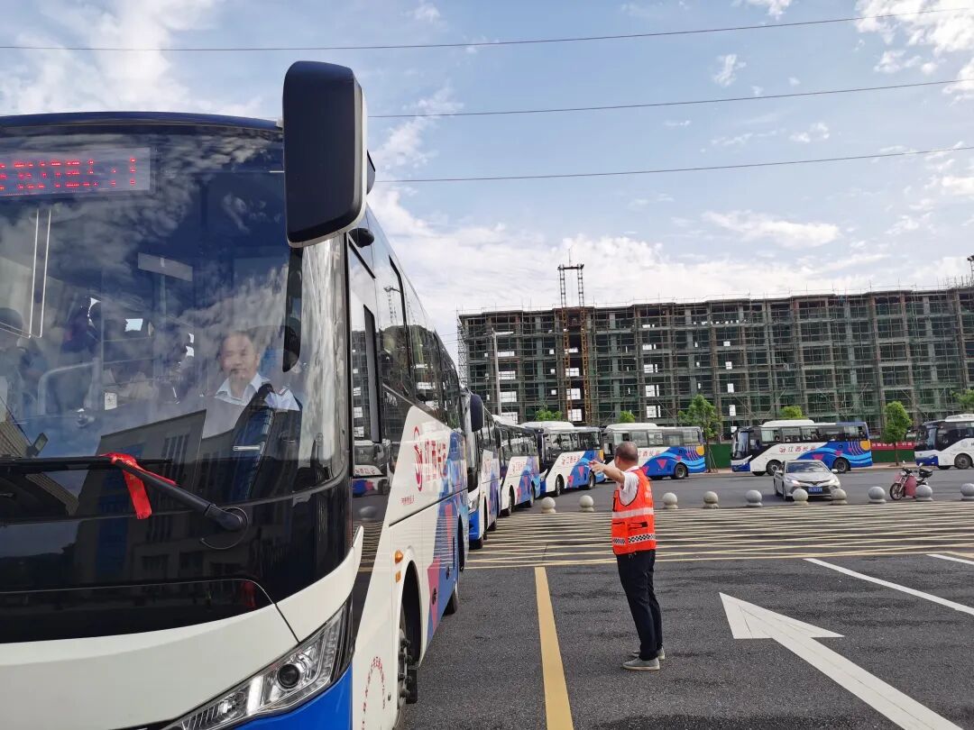 吉安公司：十余載護(hù)考路 車輪筑未來(lái)