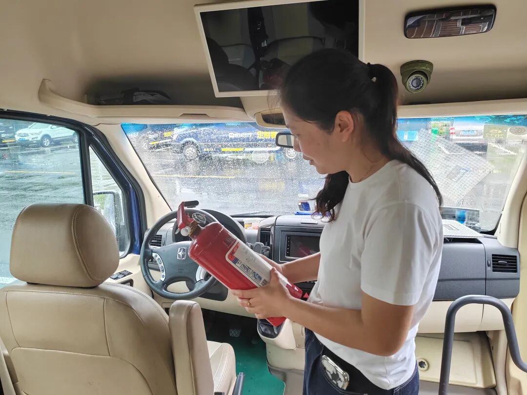 凡人微光 || 車站安全守護(hù)者 照亮出行溫暖路