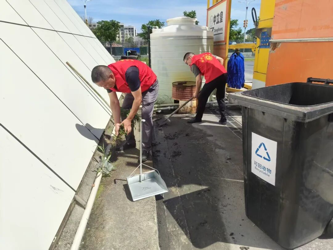 九江長運：開展“紅色先鋒，獻禮七一”環(huán)境整治活動